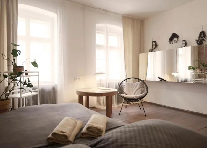 Vintage Rooms / Old Town Wroclaw / City Center